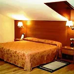 Amadeus Hotel 4*