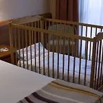 Hotel Amadeus 4*