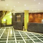 Amadeus 4*
