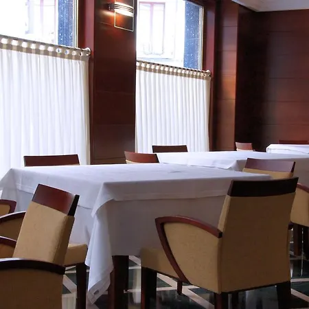 Amadeus Hotel 4*