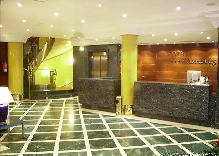 Amadeus 4*
